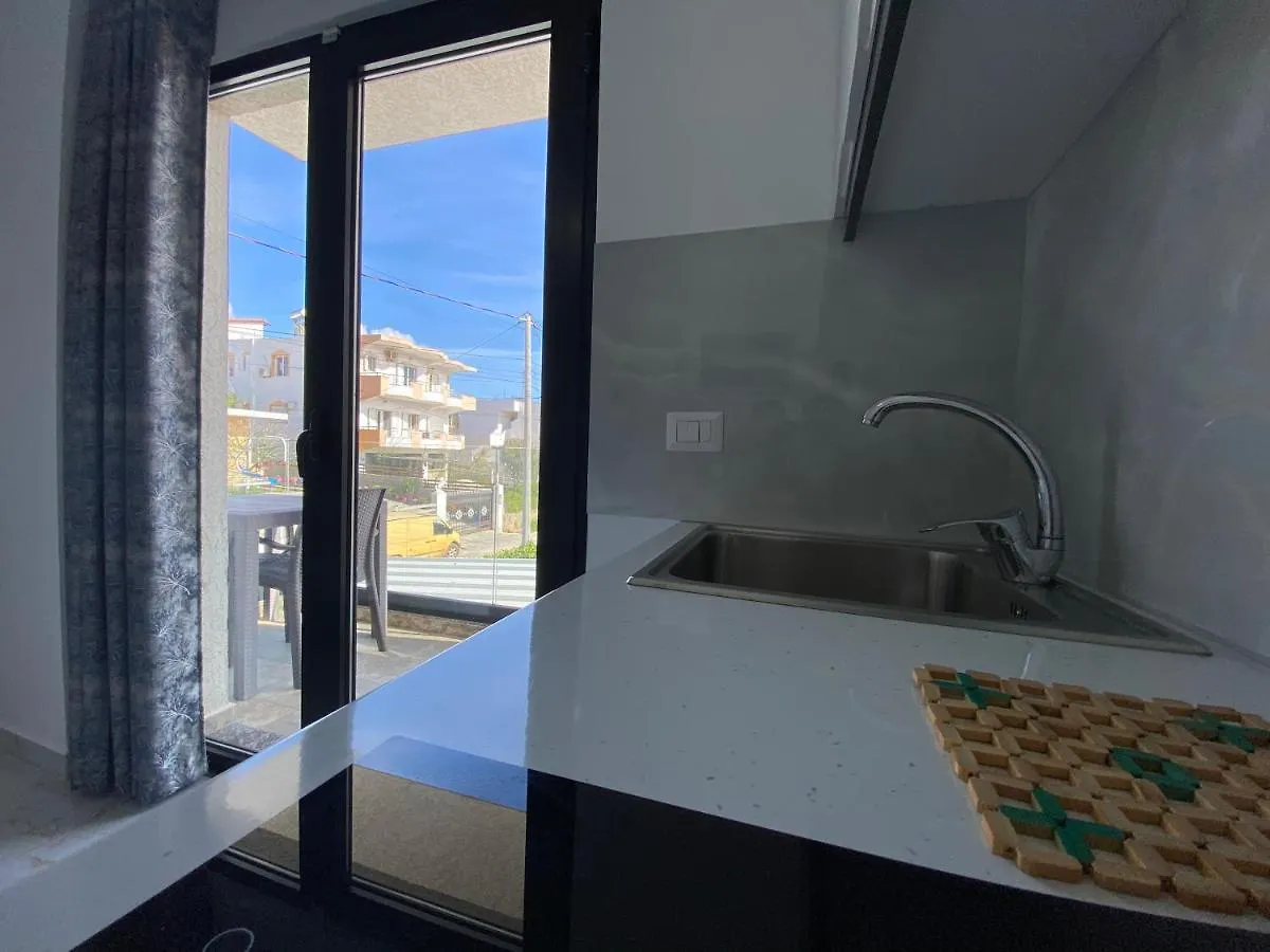 Irdi Aparthotel Ksamil 0*,
