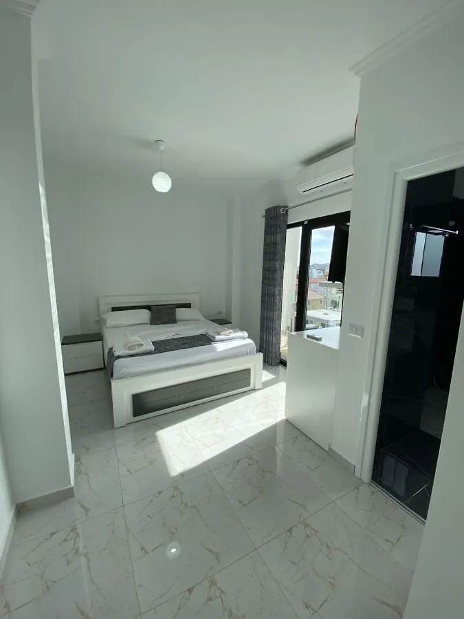 Irdi Aparthotel Ksamil
