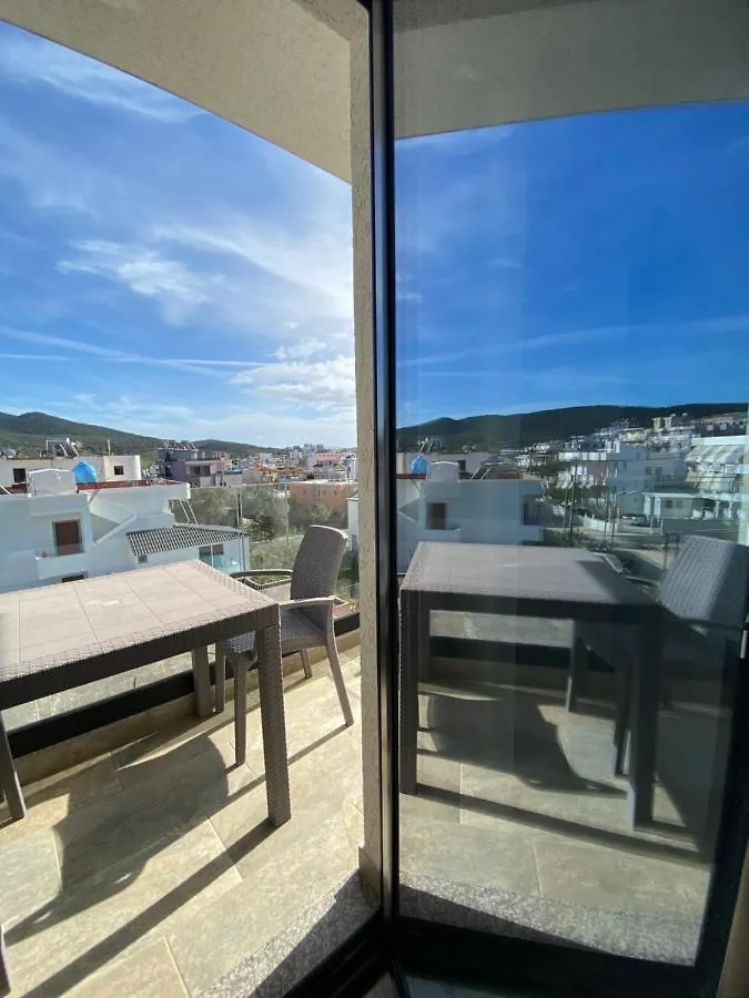 Irdi Aparthotel Ksamil