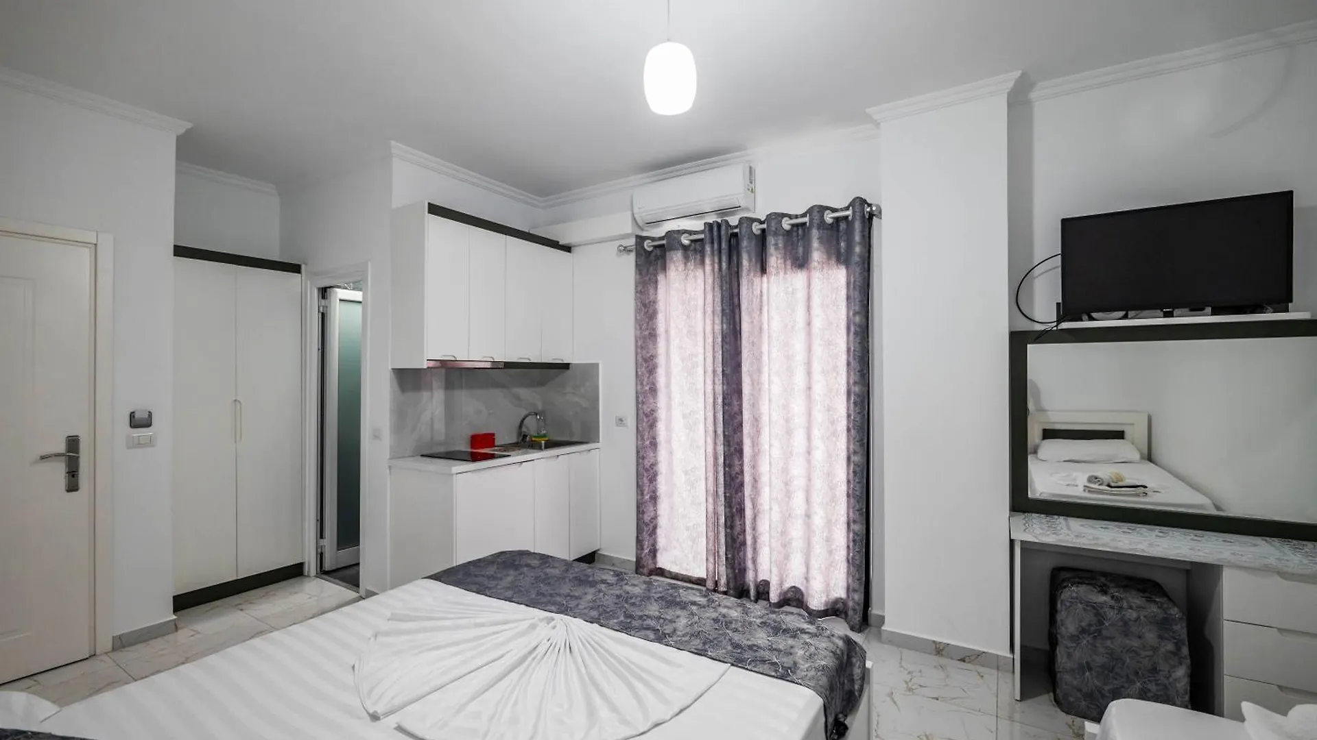 Apartment Irdi Aparthotel Ksamil