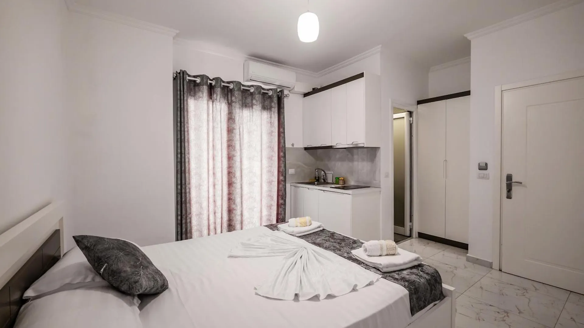 Irdi Aparthotel Ksamil Apartment
